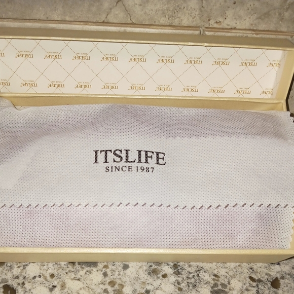 👛Nwt it's life waxed fuchsia wallet - Picture 9 of 10